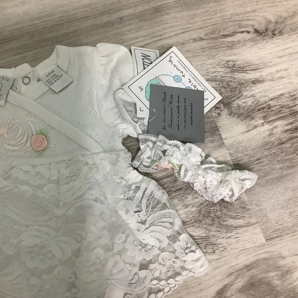 NWT! 3M-6M Onesie - Picture 5 of 6